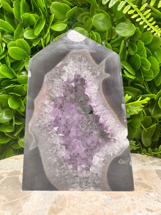 Agate/Amethyst Freeform 638g