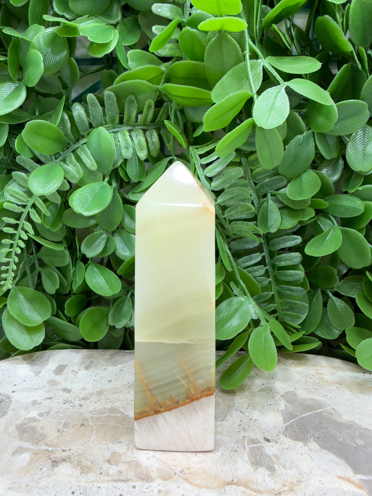 Green Onyx with White Calcite Tower 302g