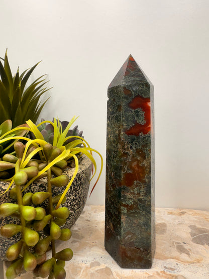 Moss Agate with Carnelian Tower 510g