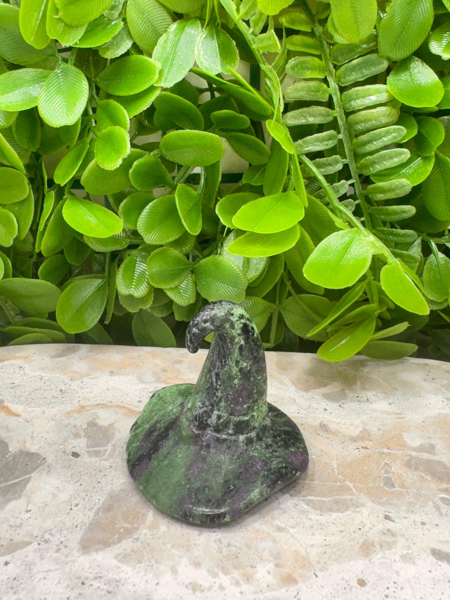 Ruby Zoisite Witches Hat 96g