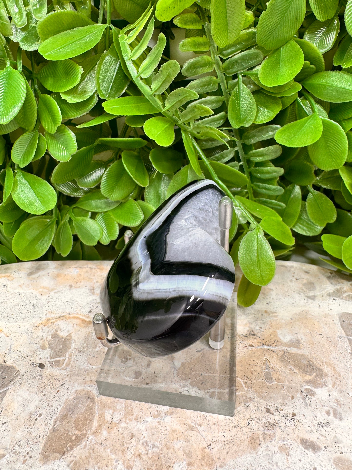 Black Banded Onyx Heart 126g