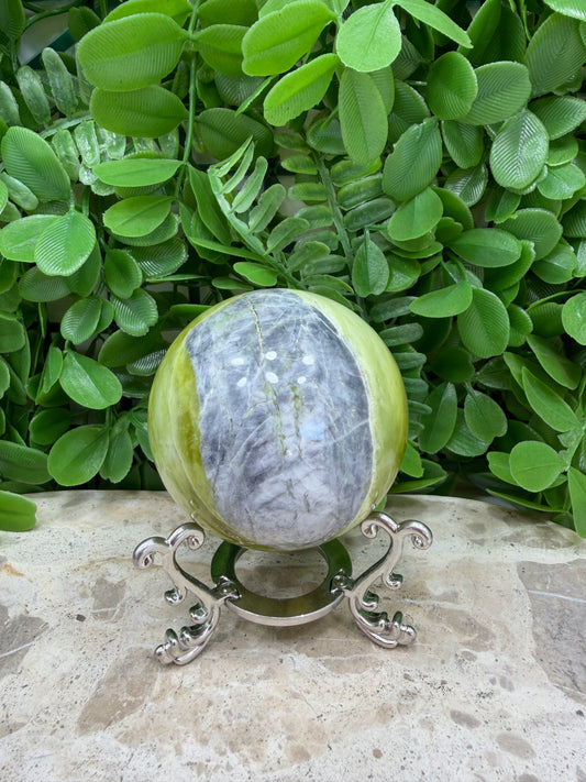 Flower Jade Sphere 370g