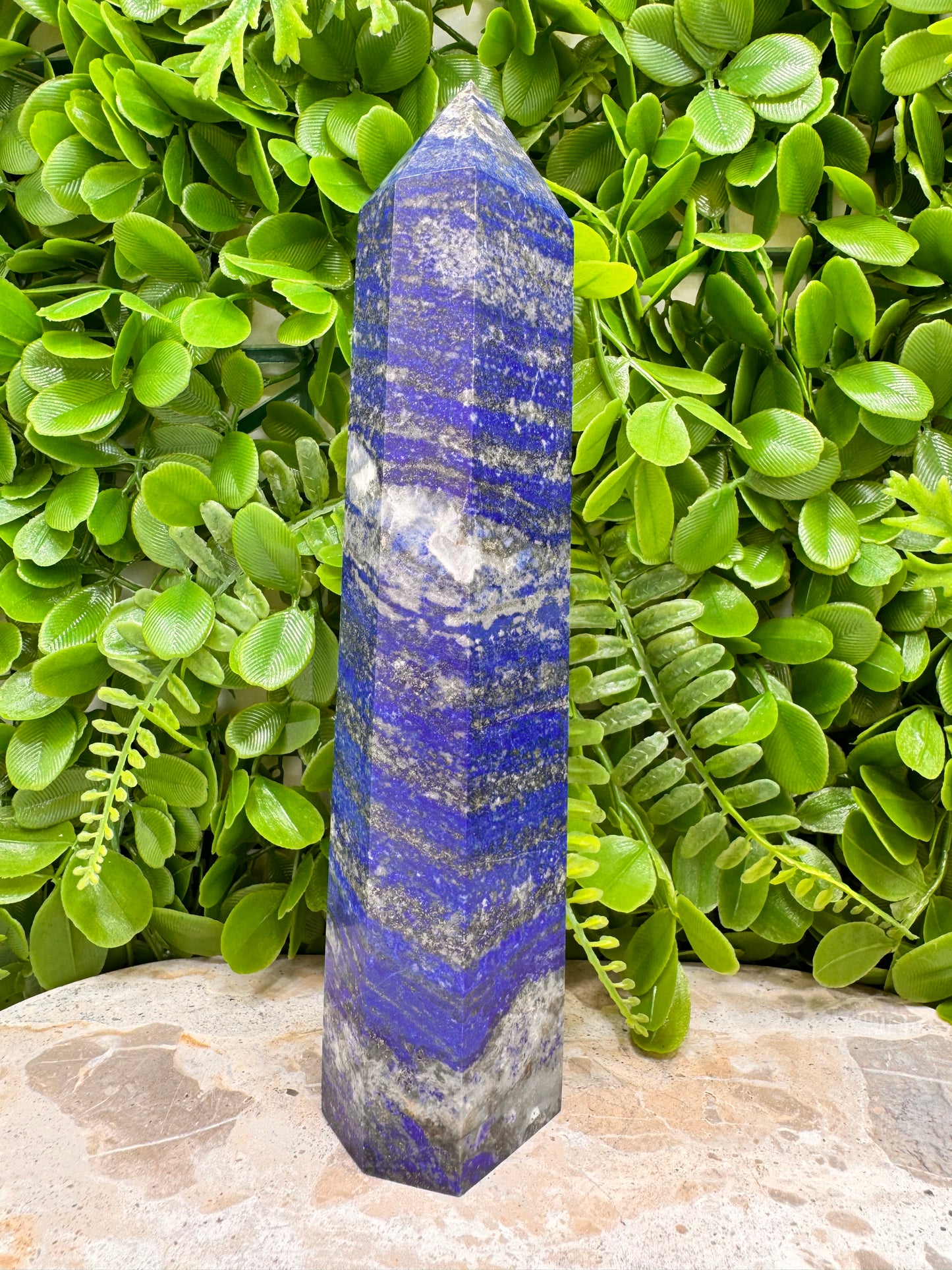 Lapis Lazuli Tower 830g