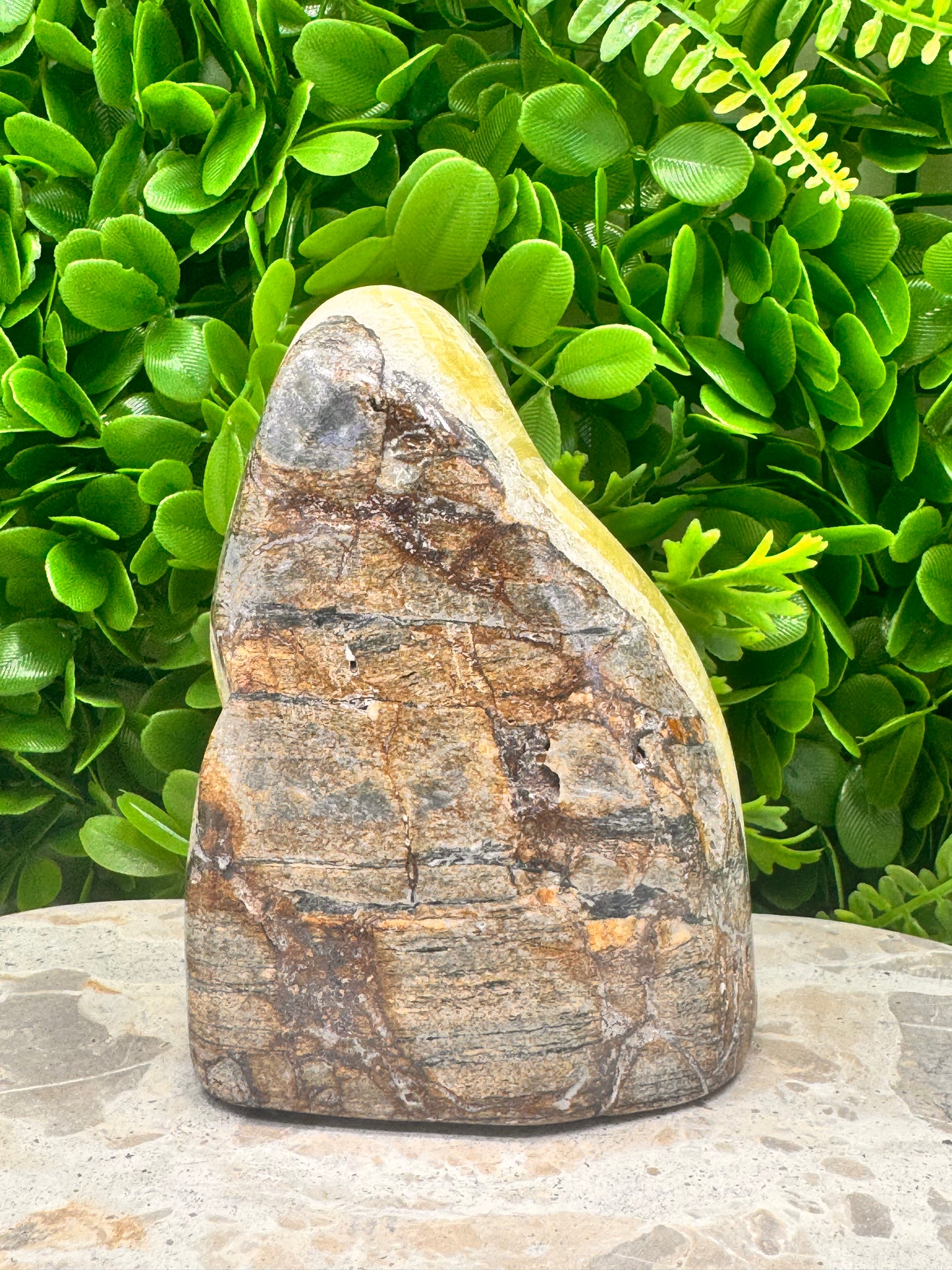 Brucite Freeform 940g