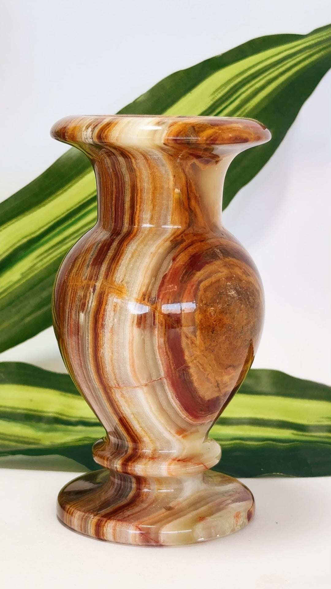 Green Banded Onyx Vase 468g