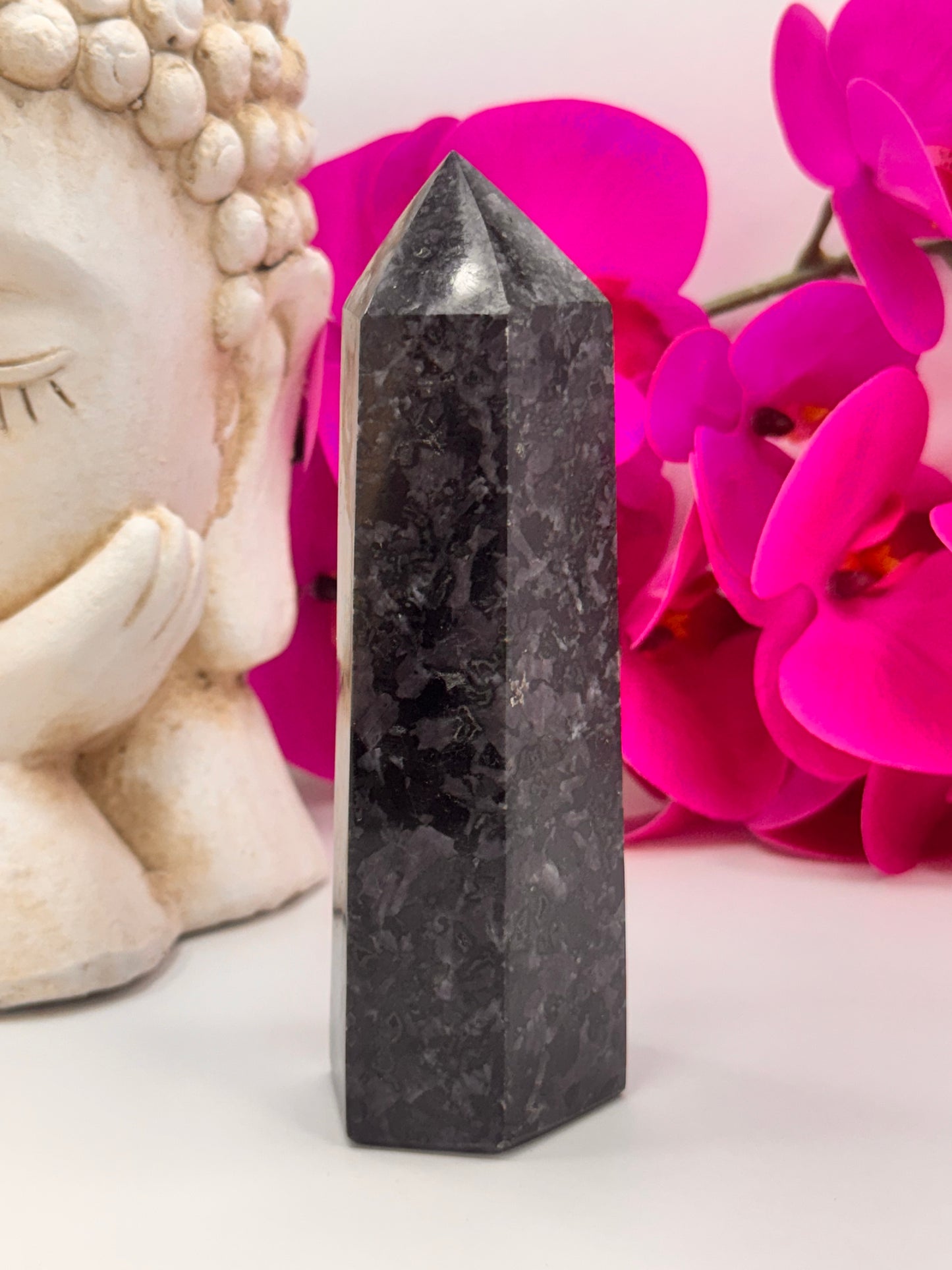 Mystic Merlinite Tower 688g