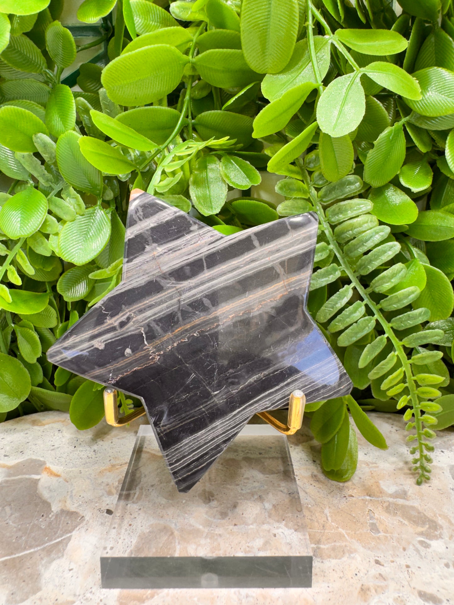 Black Banded Onyx Star 216g