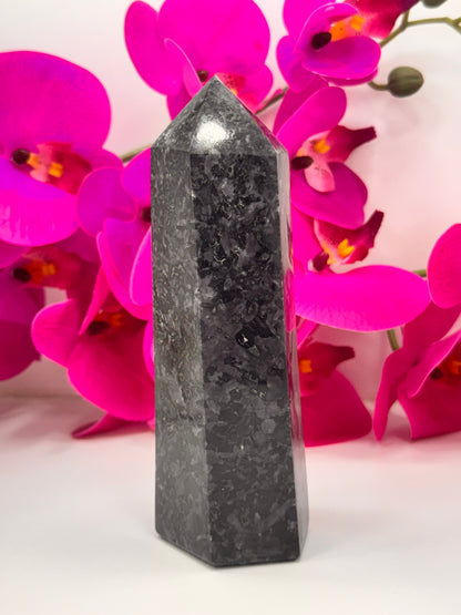 Mystic Merlinite Tower 688g