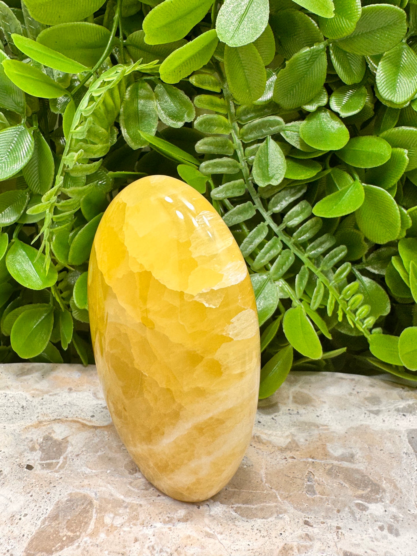 Standing Lemon Calcite 350g