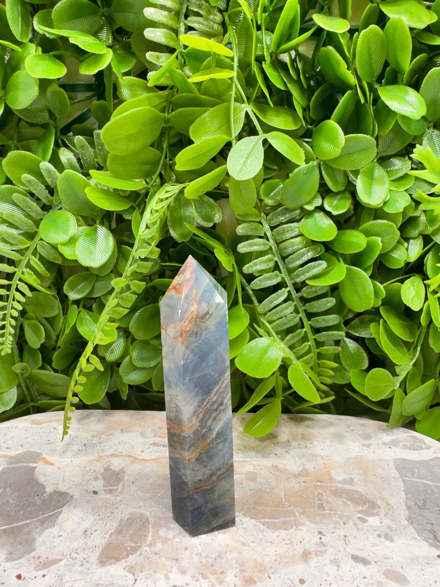 Blue Banded Onyx Point 106g