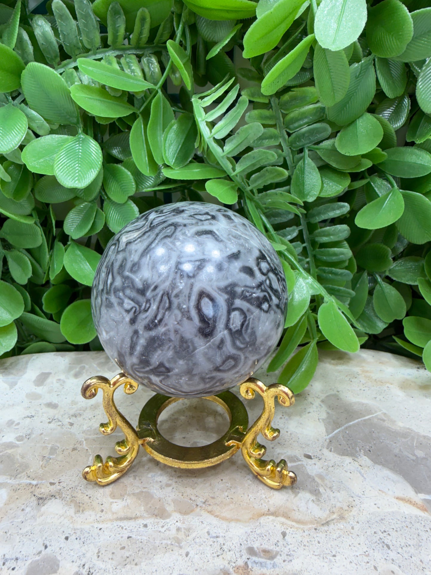 Black Crazy Lace Sphere 296g