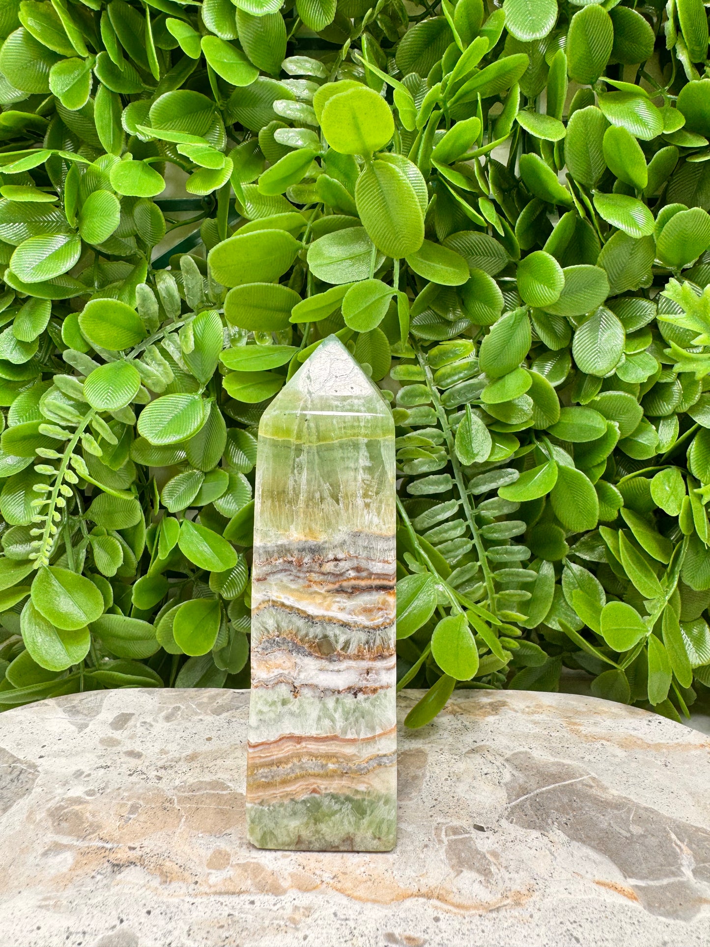 Emerald Kiwi Calcite Tower 356g