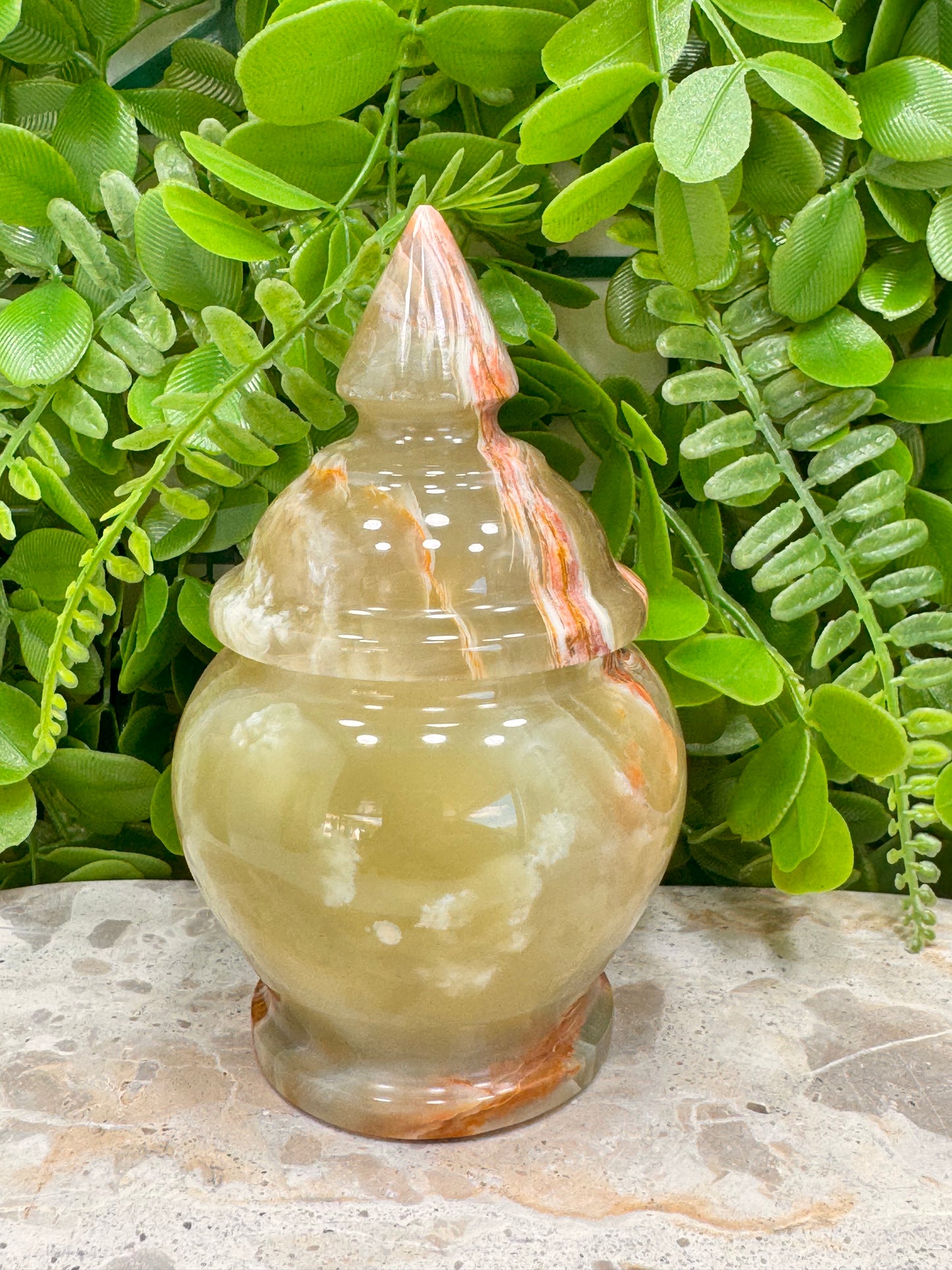 Green Banded Onyx Urn 446g