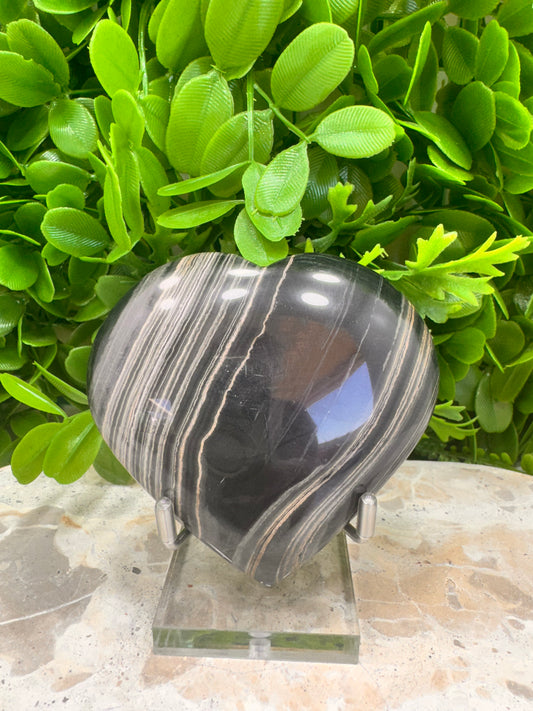 Black Banded Onyx Heart 232g