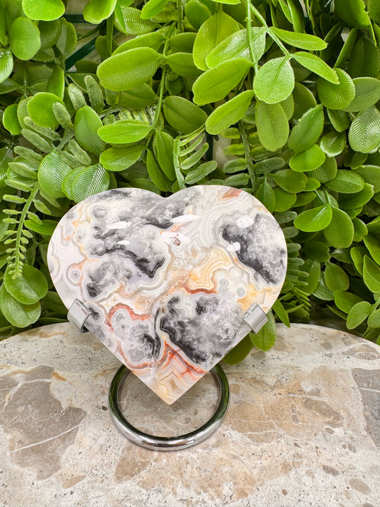 Crazy Lace Agate Heart 346g