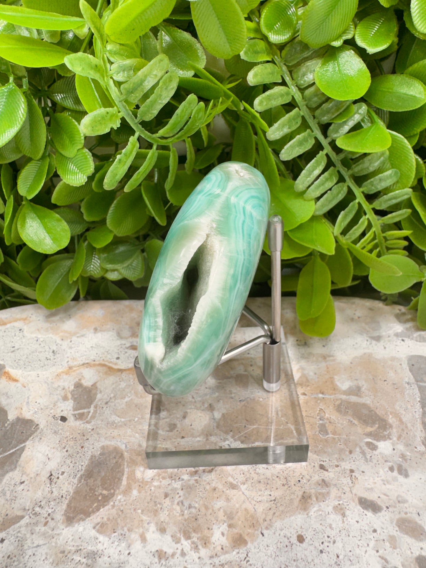 Smithsonite Palm Stone 212g