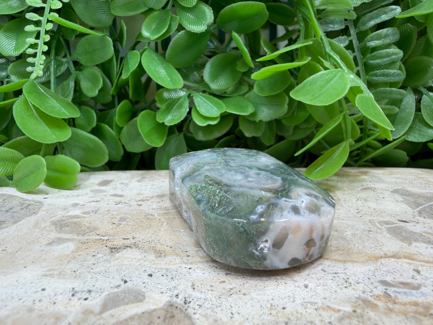 Moss Agate Palm Stone 94g