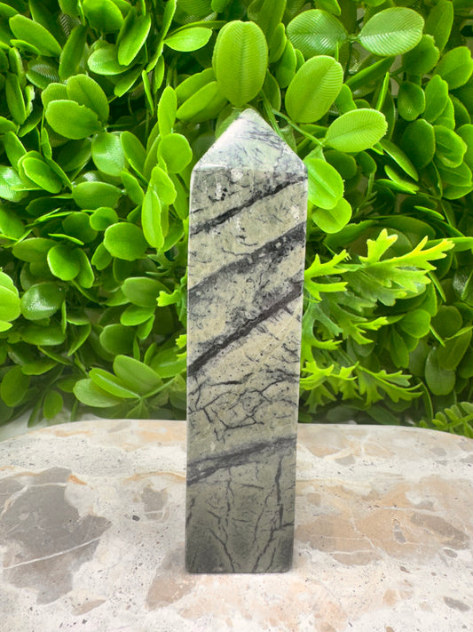 Black Vein Serpentine Tower 334g