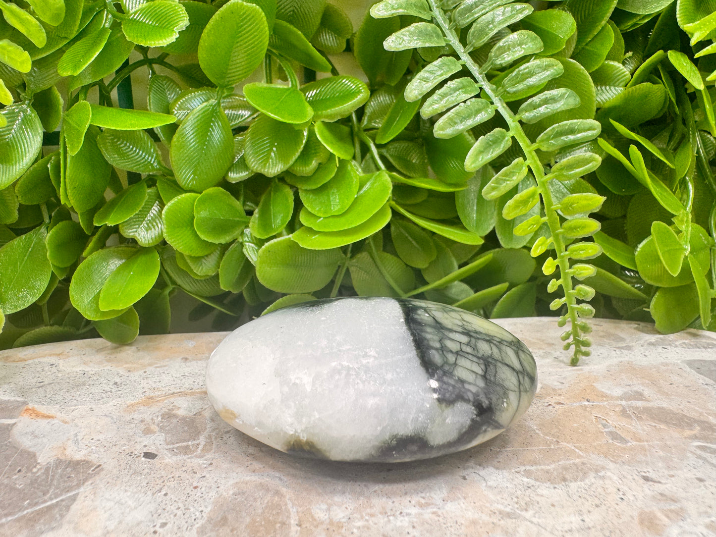 Rutile Serpentine Palm Stone 116g