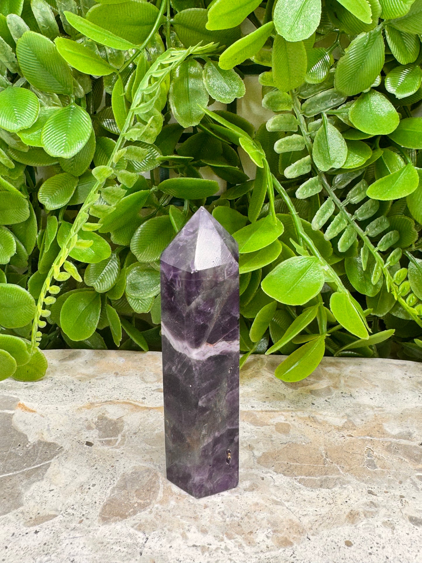 Chevron Amethyst Point 76g