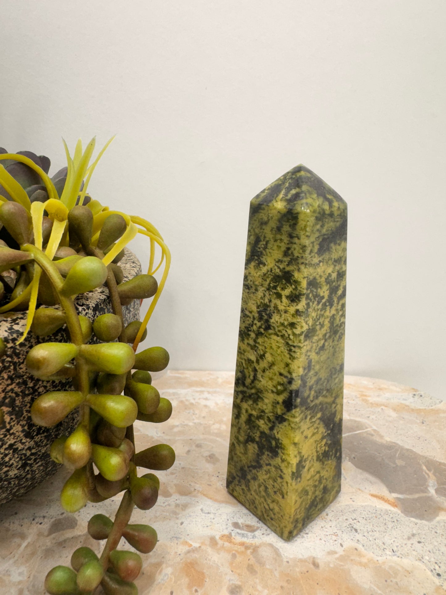 Mixed Serpentine Tower 179g