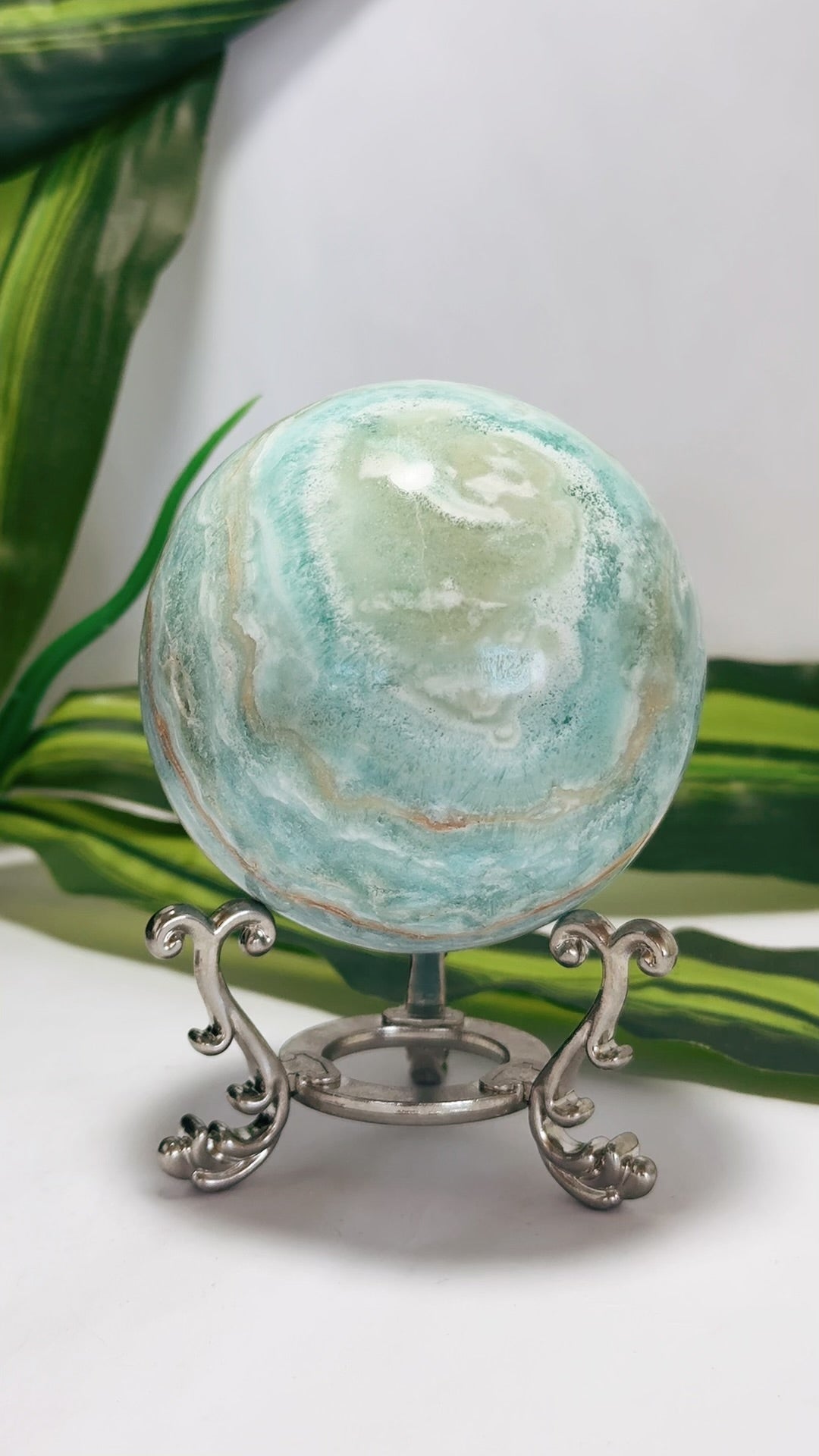Aragonite Sphere 720g