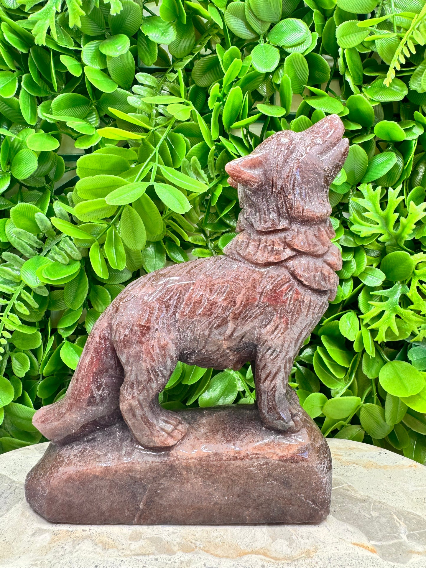 Strawberry Quartz Wolf 1190g