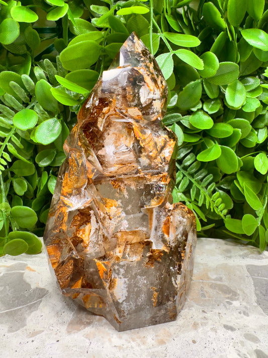 Included Quartz Freeform 950g