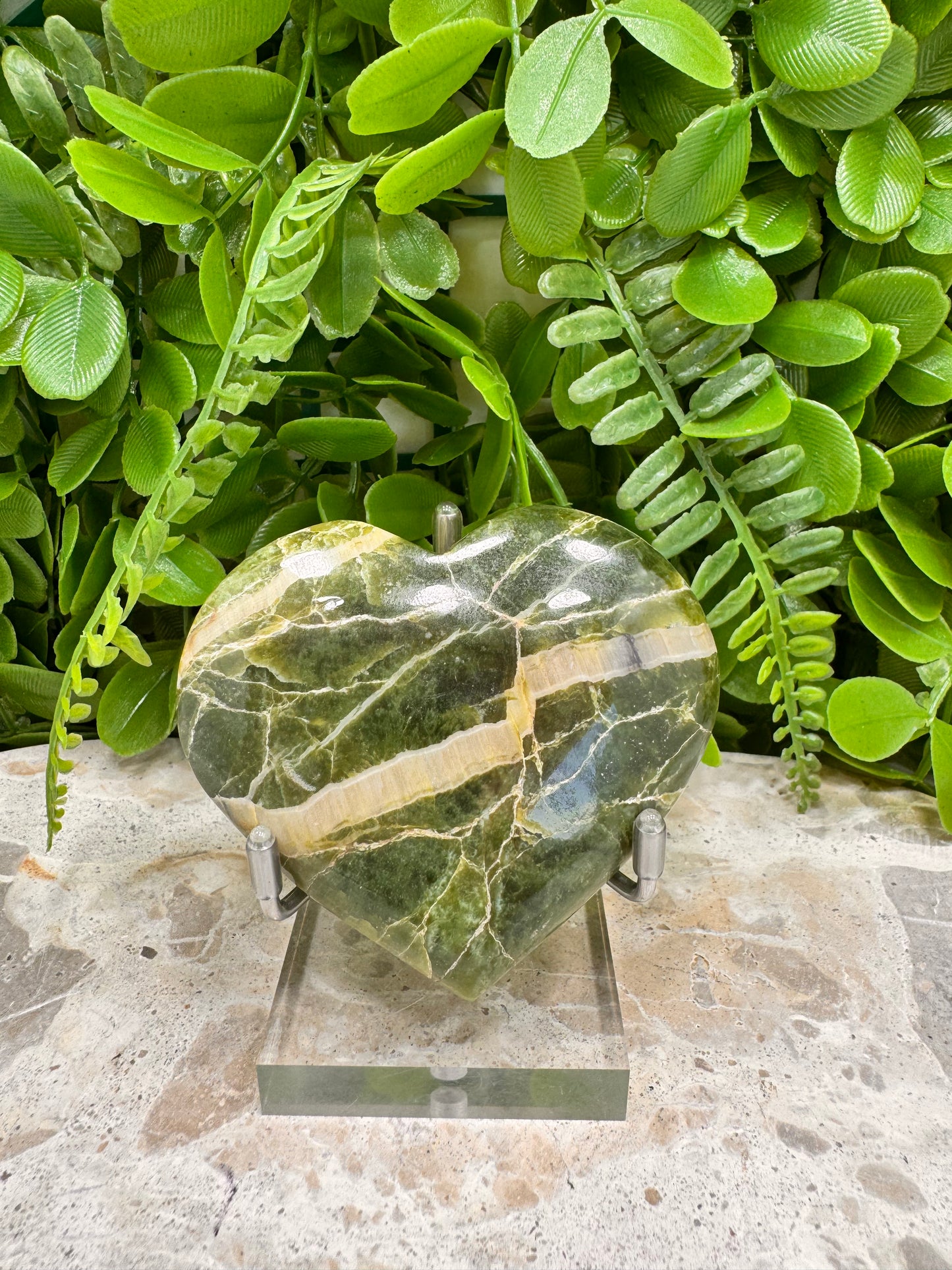 Tremolite Heart 124g