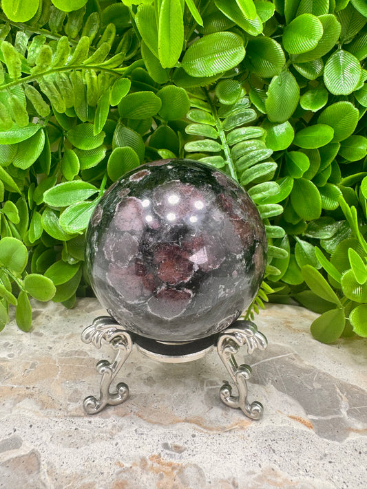 Garnet Sphere 604g