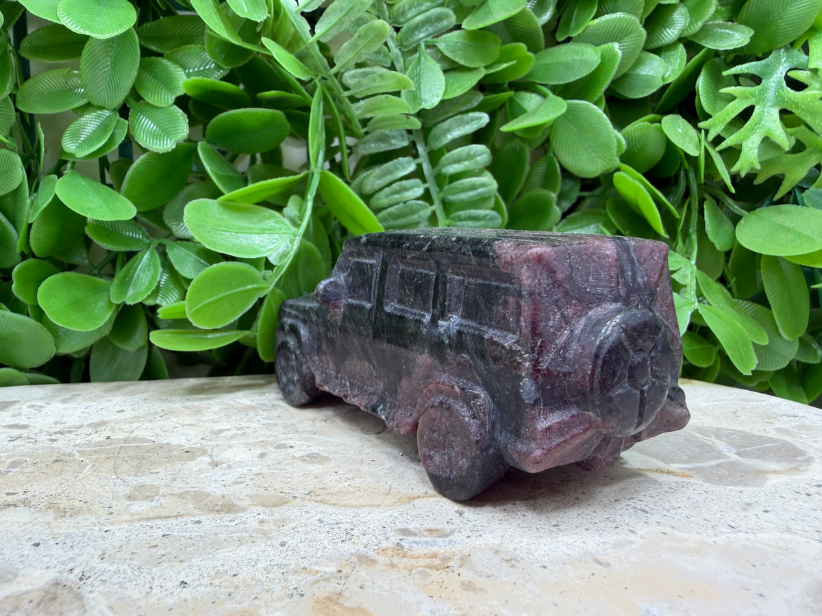 Garnet Four Wheeled Drive 350g