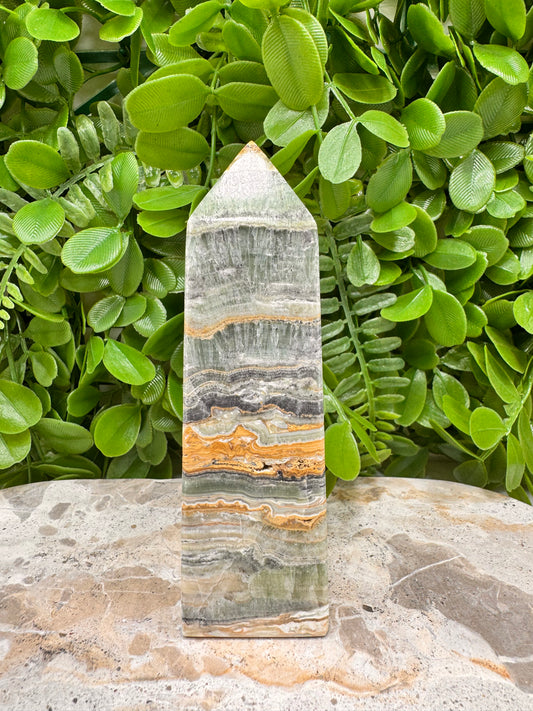 Emerald Kiwi Calcite Tower 418g