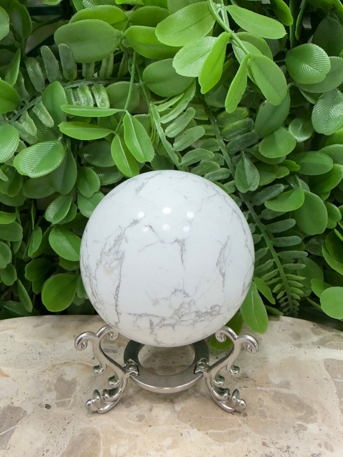 Howlite Sphere | Calm • Patience • Balance