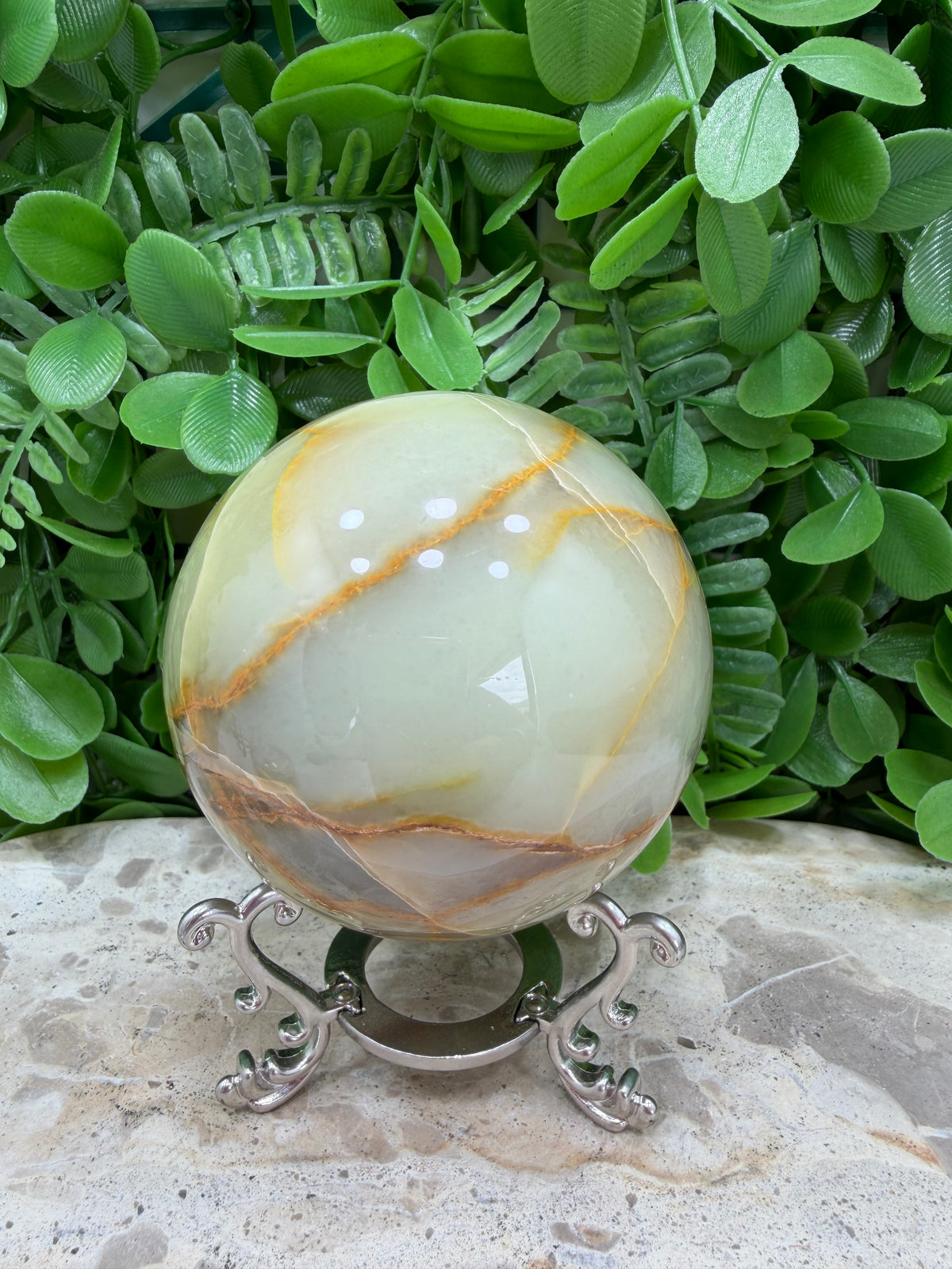 Green Onyx with White Calcite Sphere 662g