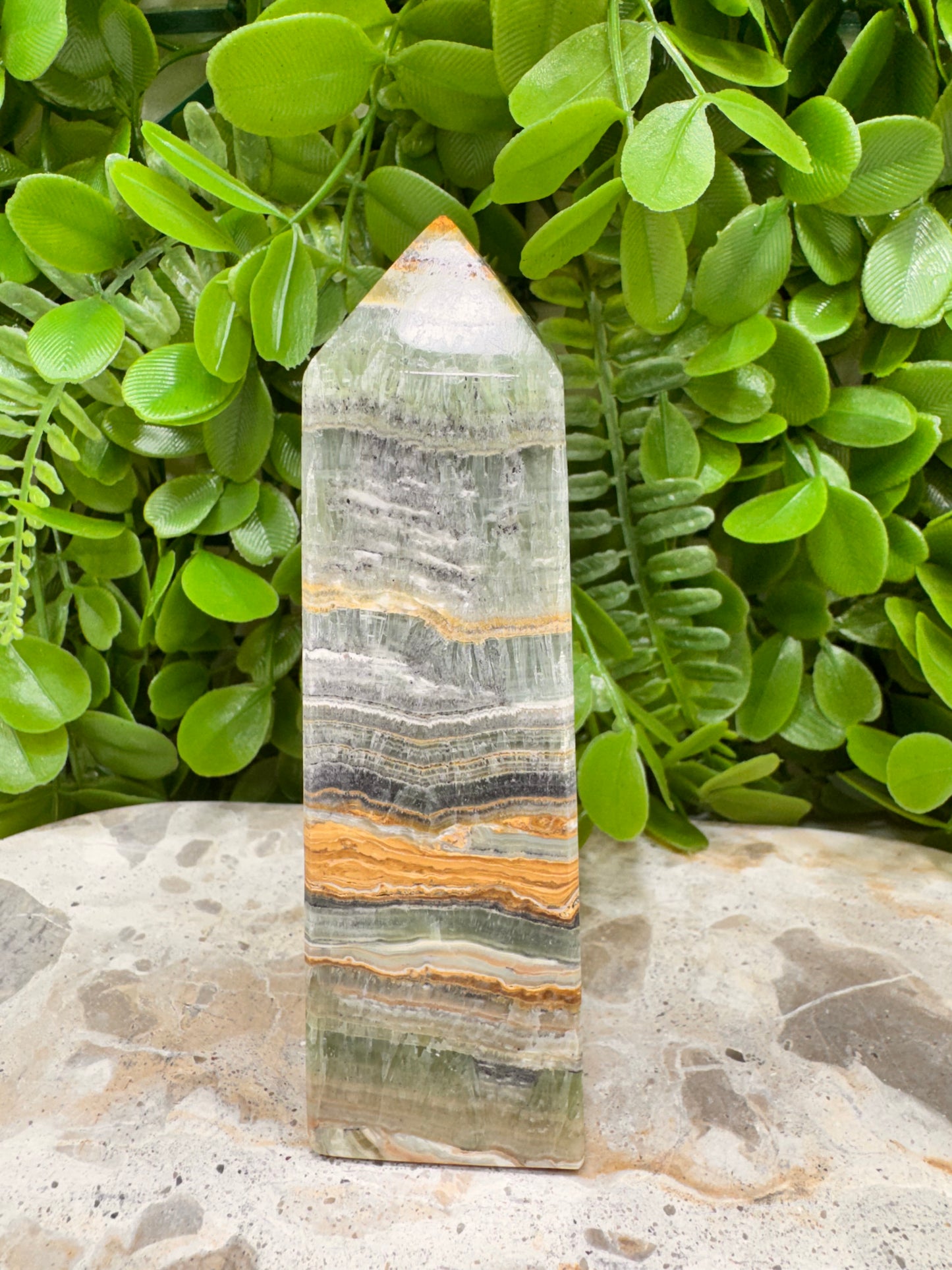 Emerald Kiwi Calcite Tower 376g
