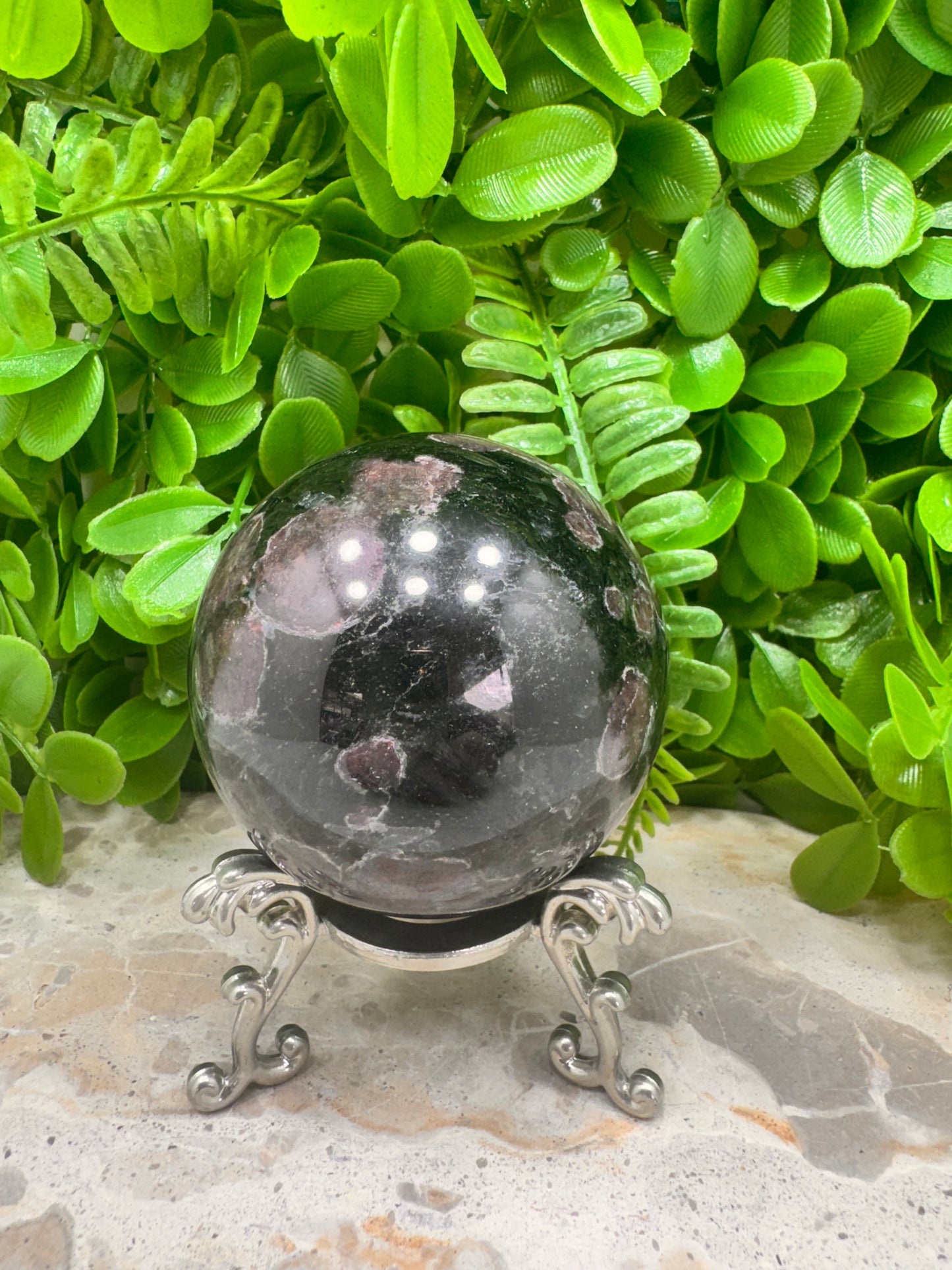 Garnet Sphere 604g