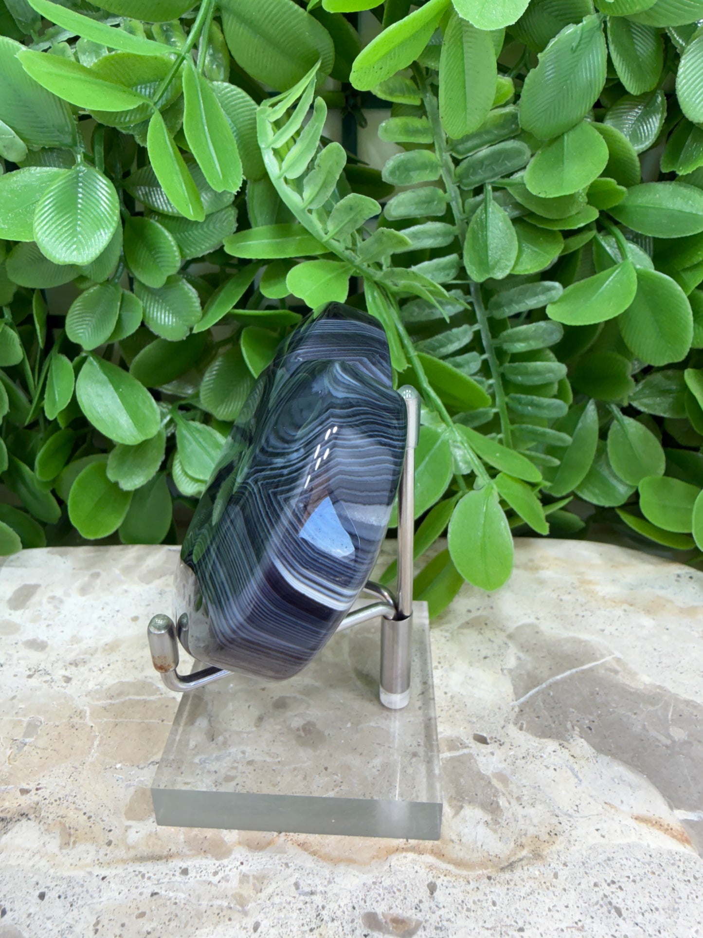 Black Banded Onyx Heart 172g