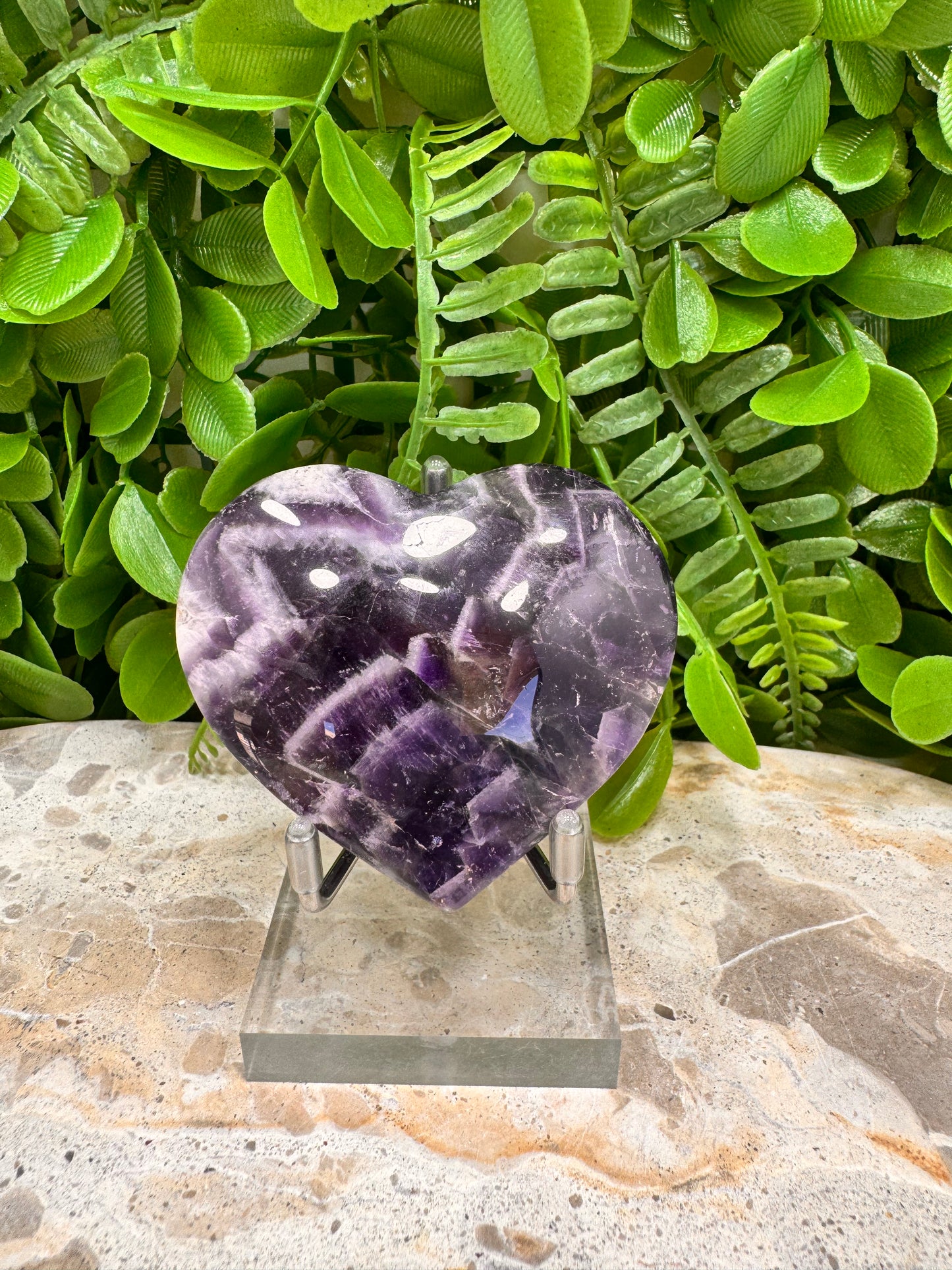 Chevron Amethyst Heart 134g