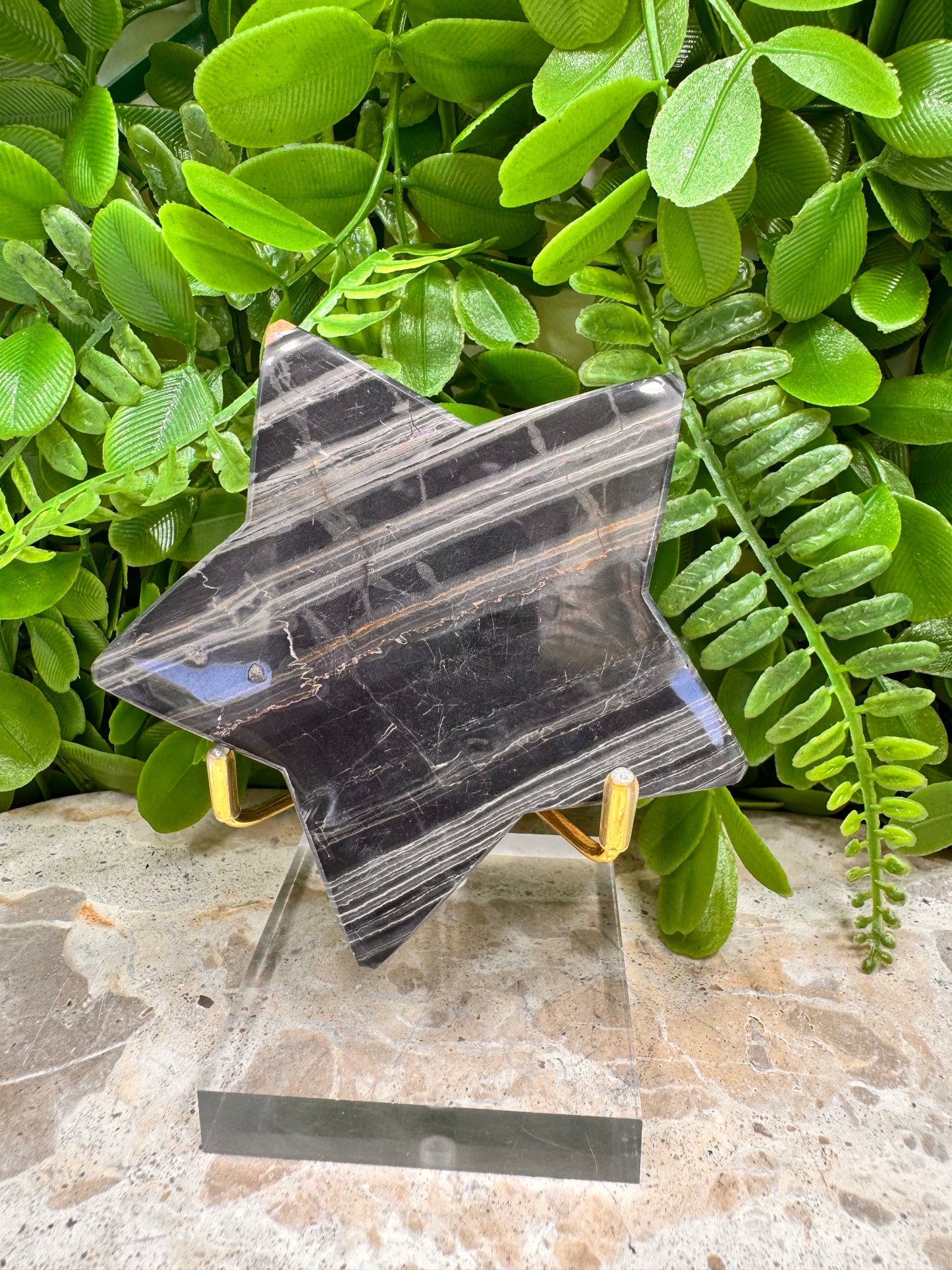 Black Banded Onyx Star 216g