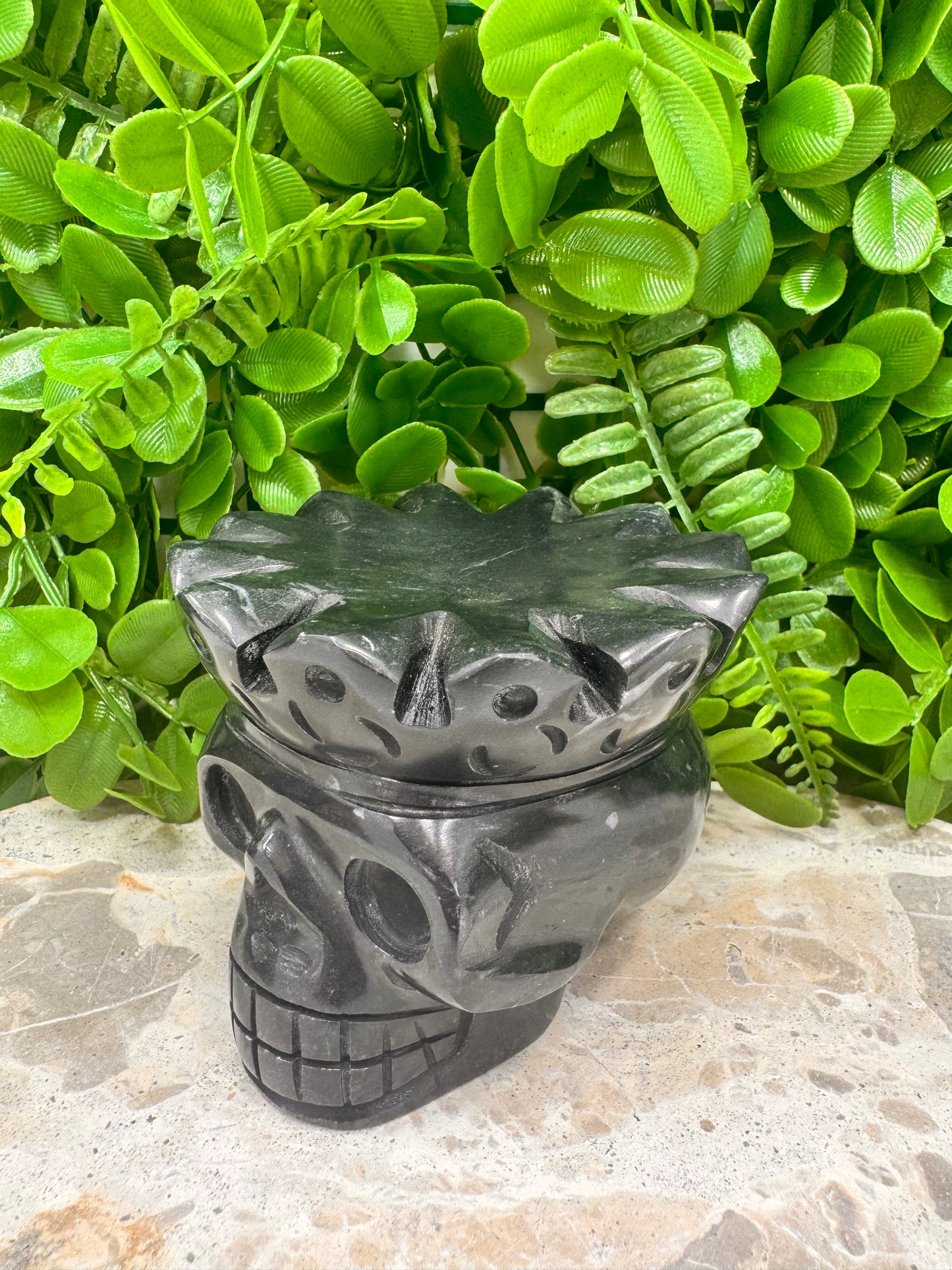 Black Jade King Skull 954g