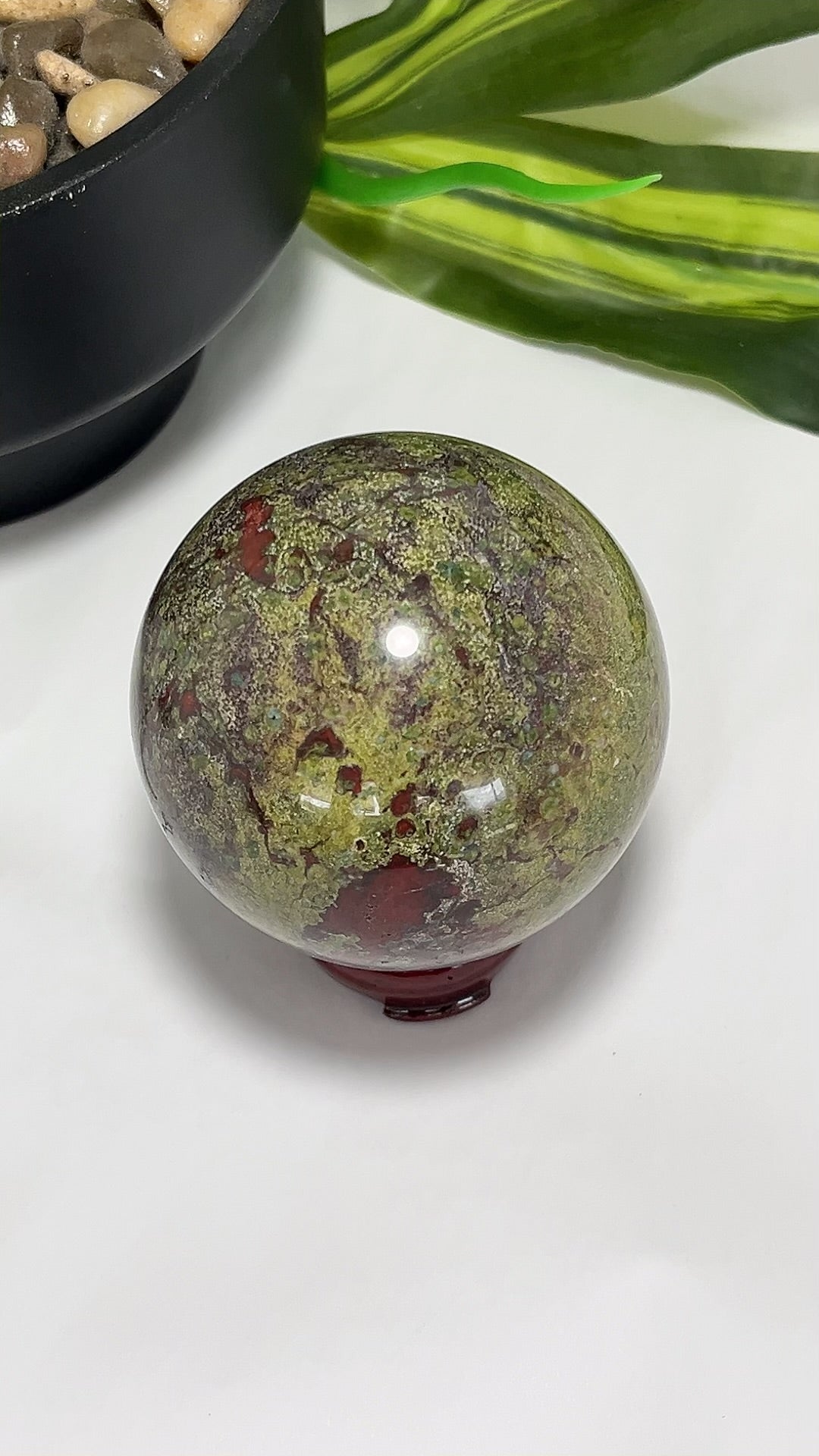 Dragon Blood Sphere 624g