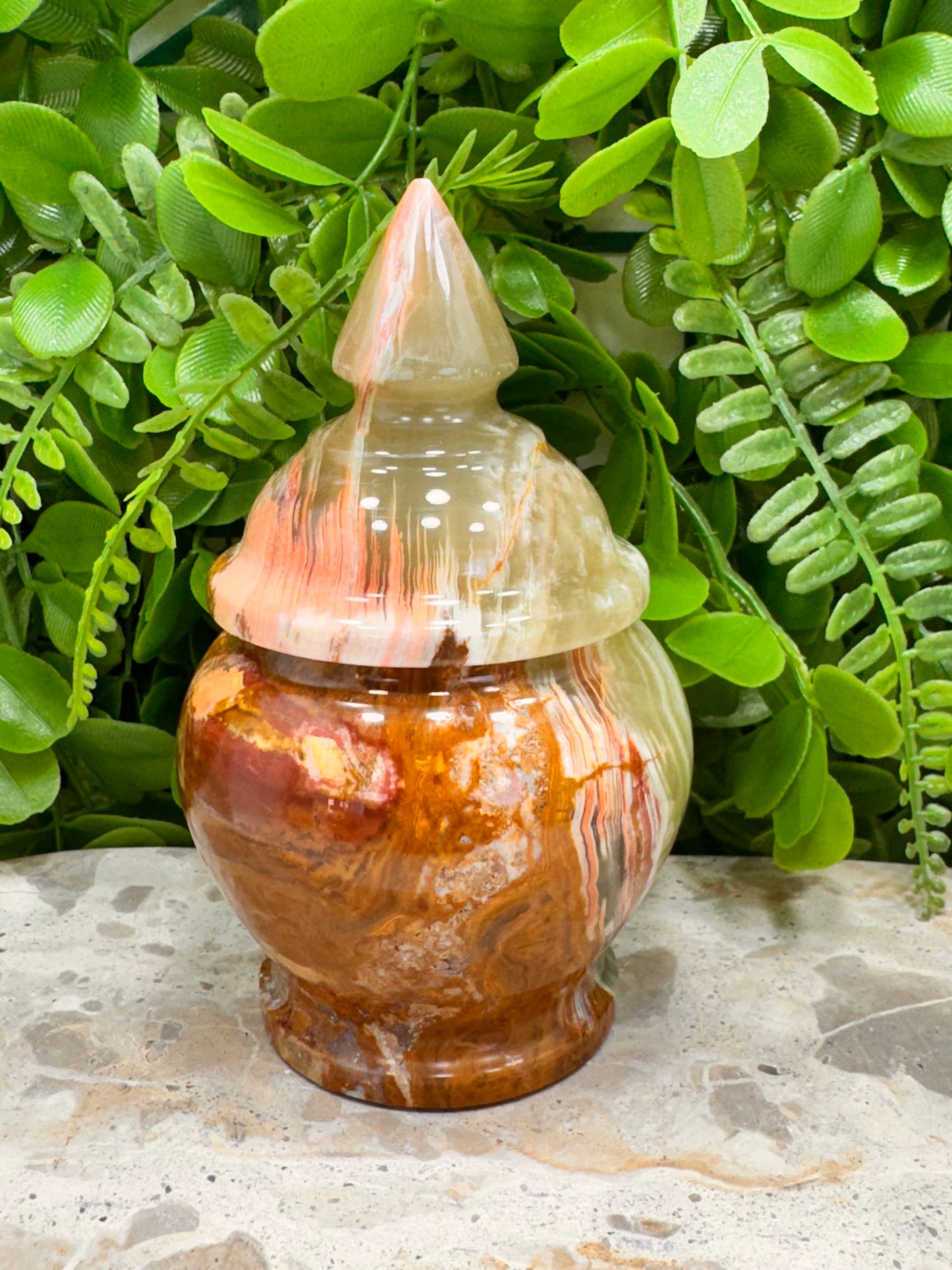 Green Banded Onyx Urn 446g