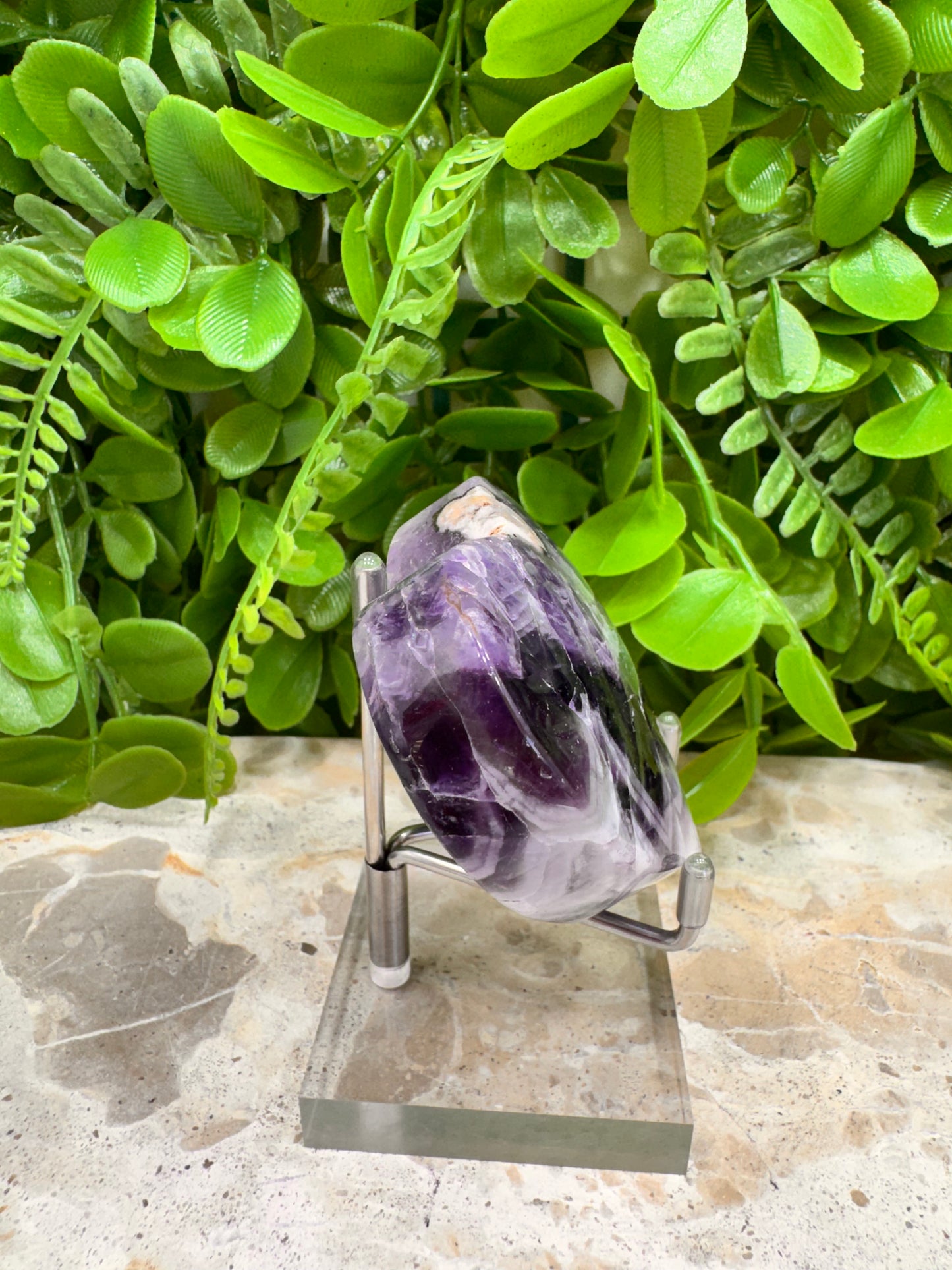 Chevron Amethyst Heart 138g