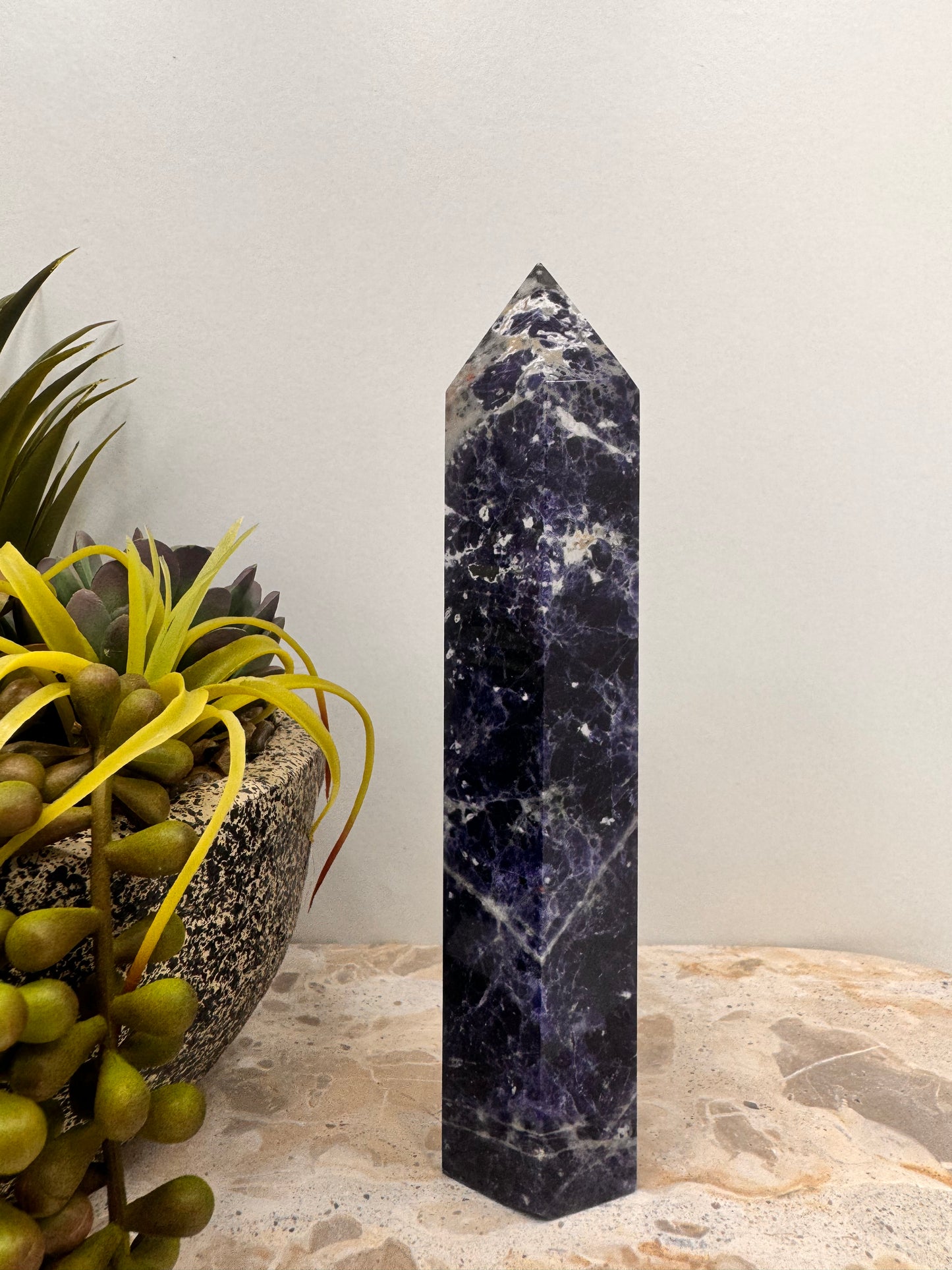 Sodalite Tower 412g