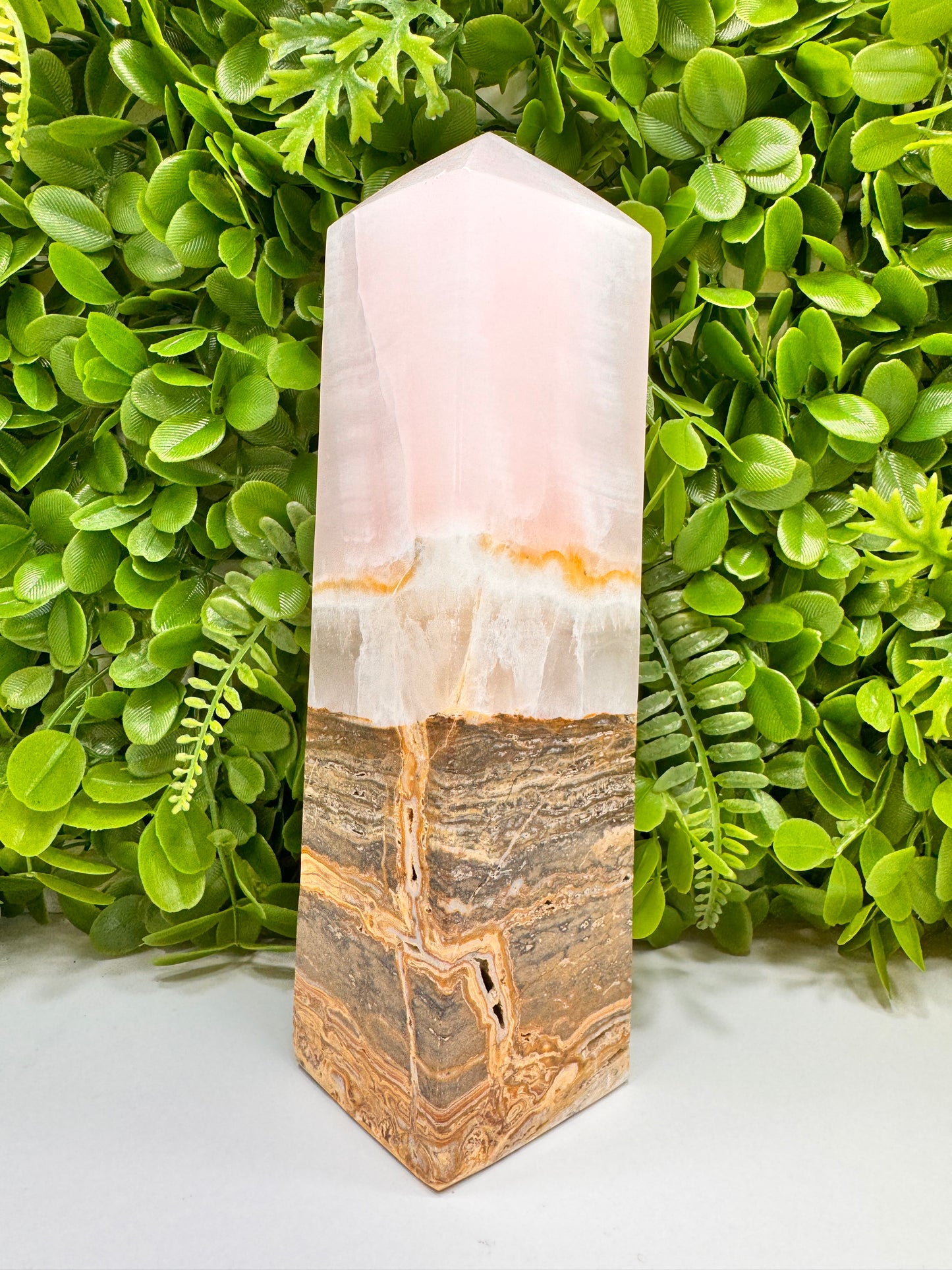 Pink Mangano / Pakistan Bumble Bee Jasper Tower 2336g
