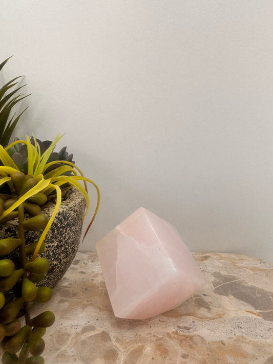 Pink Mangano Cube 310g