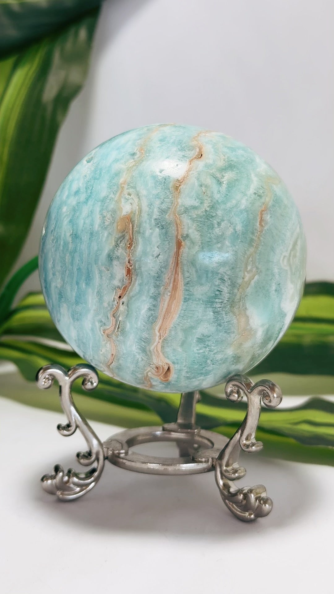 Aragonite Sphere 720g