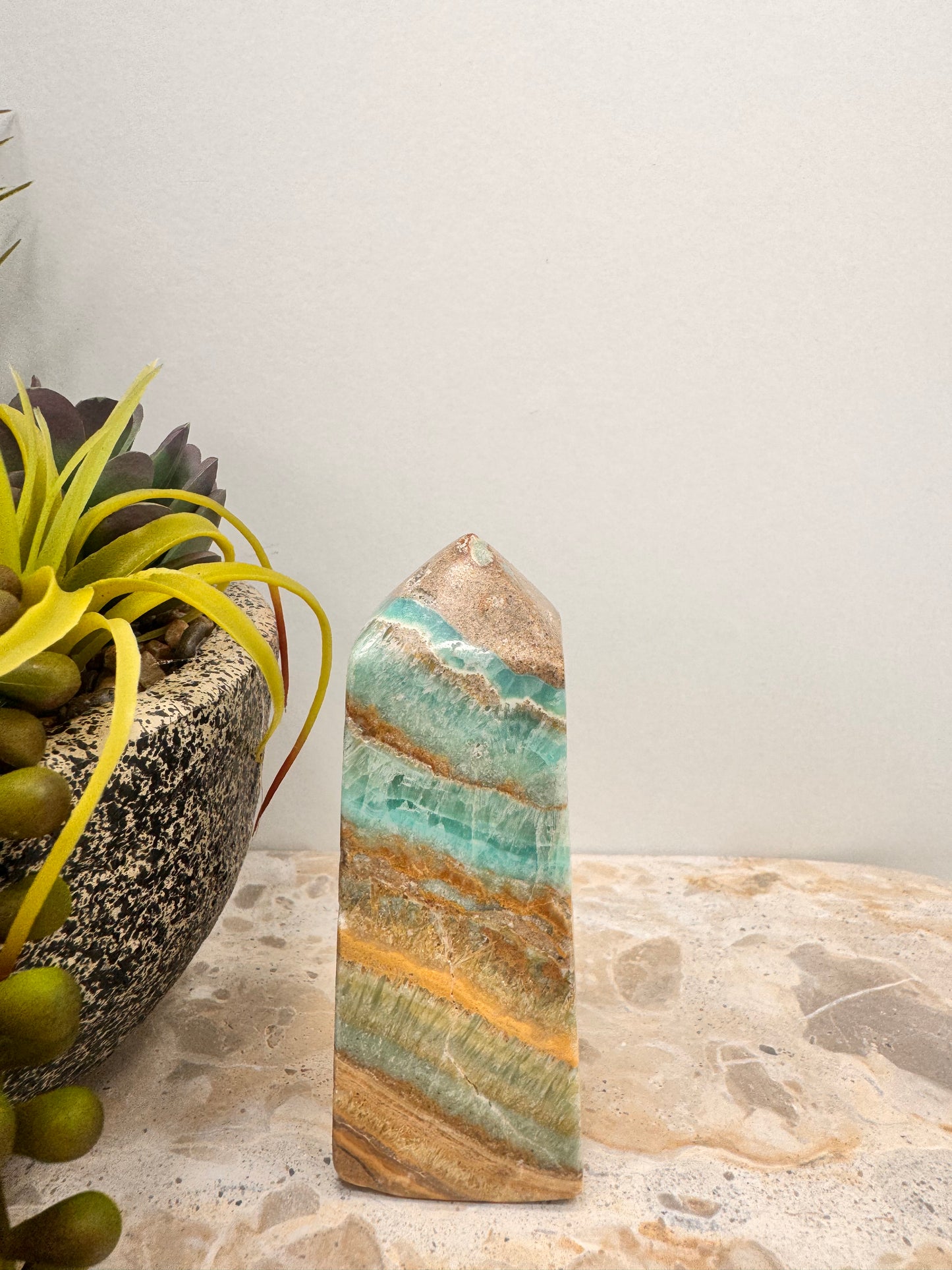 Smithsonite Tower 284g
