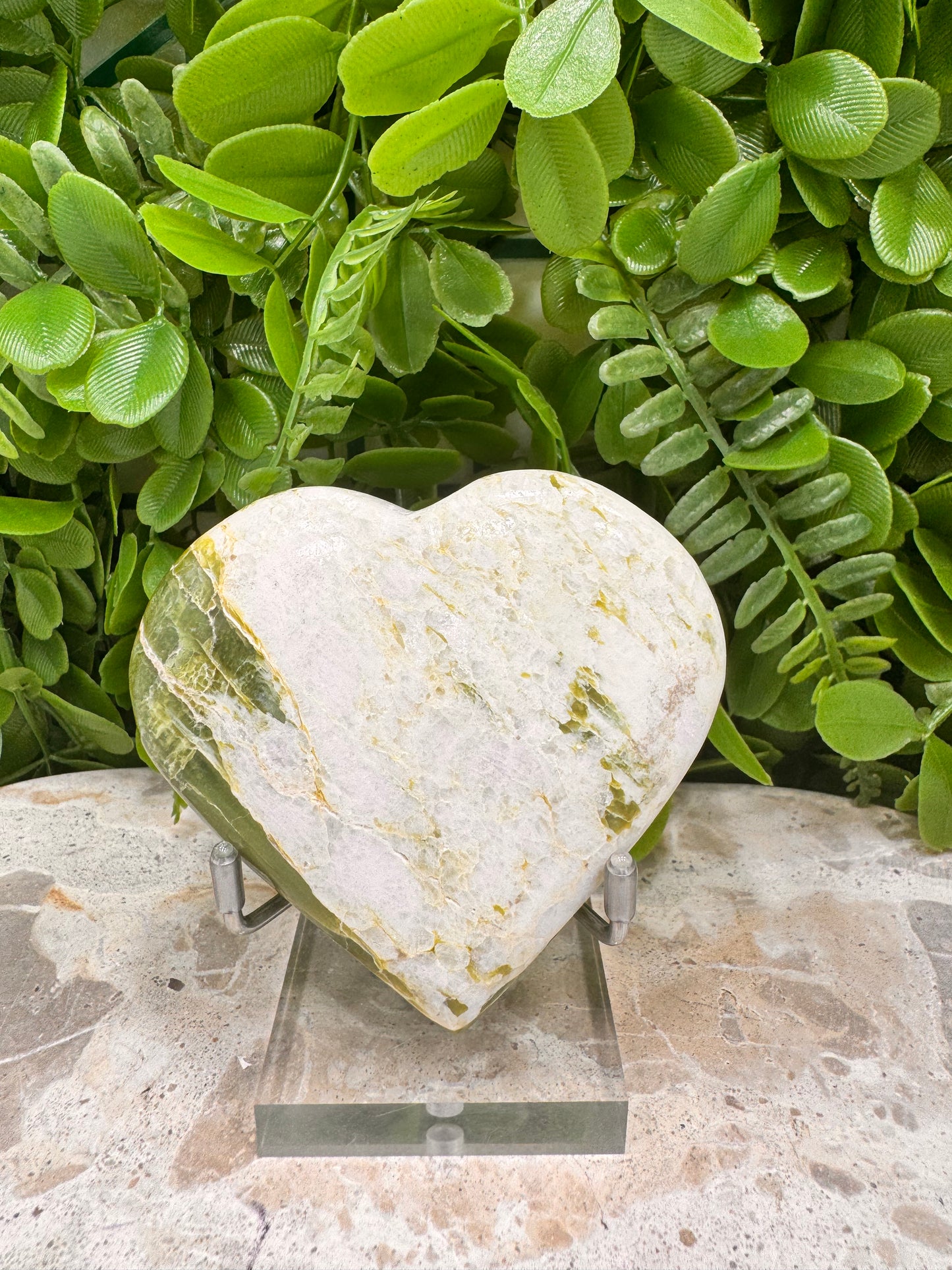 Tremolite Heart 216g