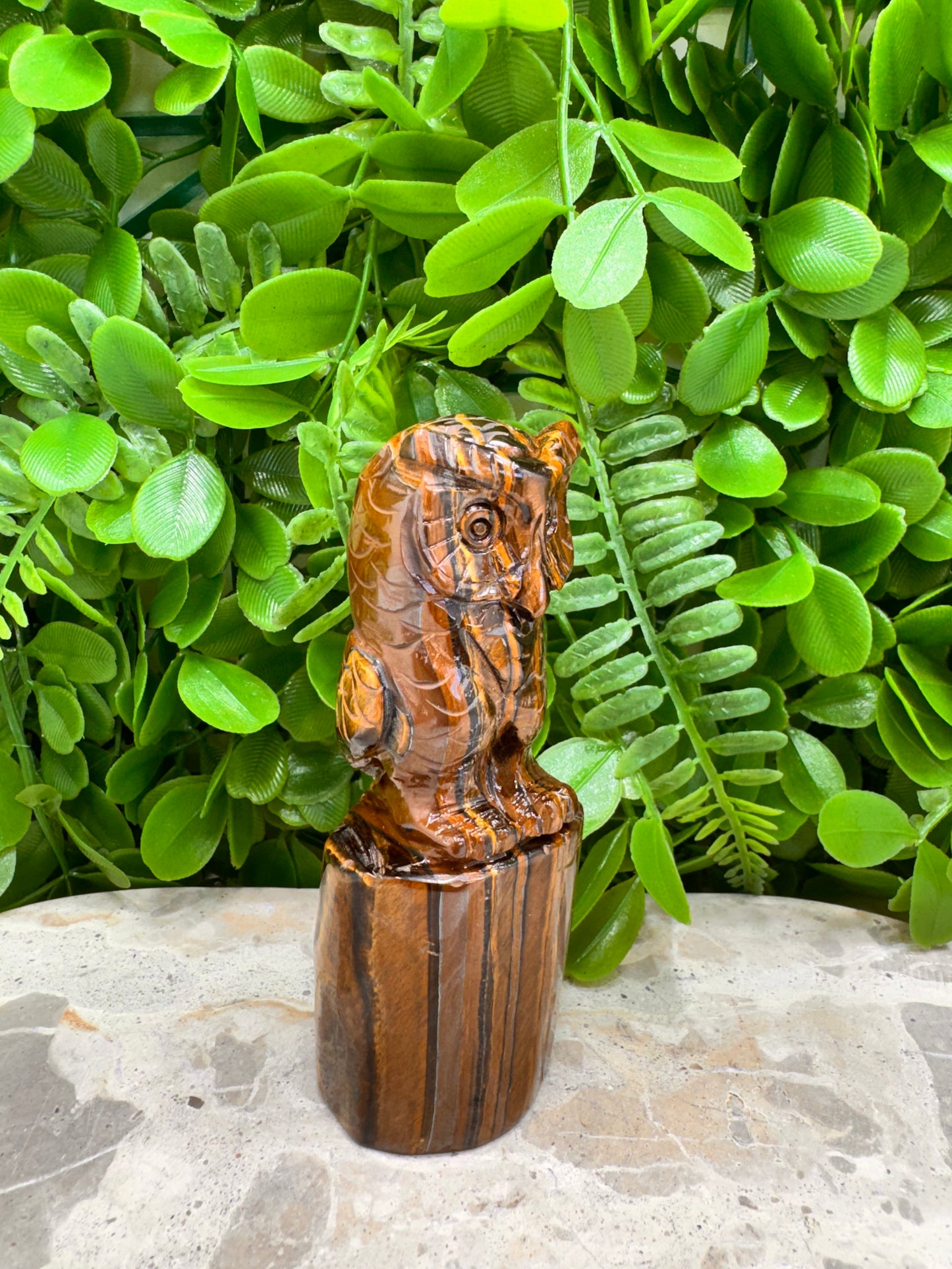 Tiger Ore Owl on a Log 326g
